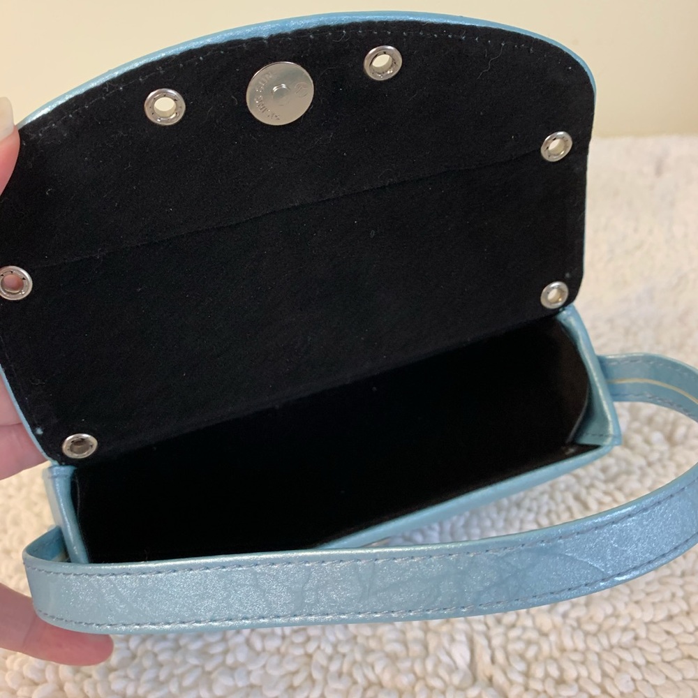 ๐ Young Girls Blue Purse - Picture 3 of 7
